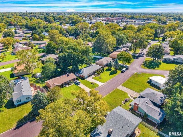 5104 N BEVALON Place, Peoria, IL 61614