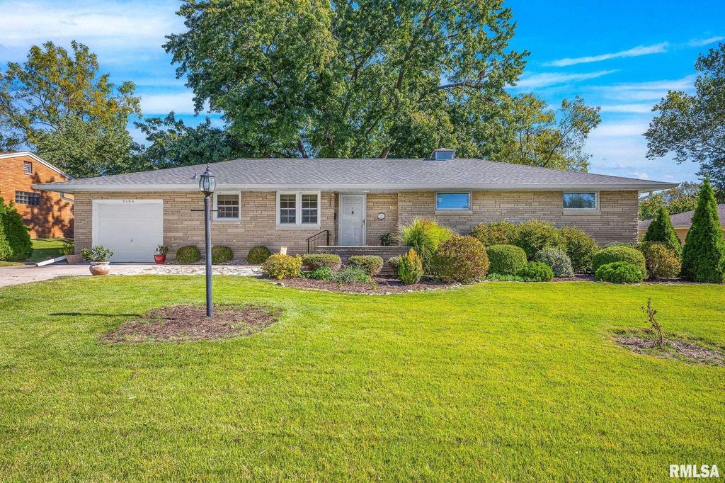 5104 N BEVALON Place, Peoria, IL 61614