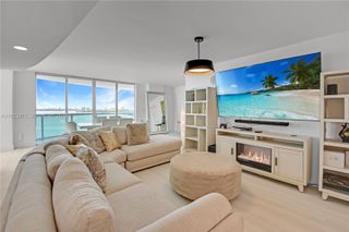 1800 N Bayshore Dr 2201, Miami, FL 33132