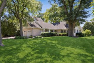 220 7th Avenue, La Grange, IL 60525