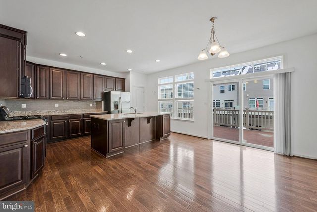 606 CHANCE PL, Capitol Heights, MD 20743