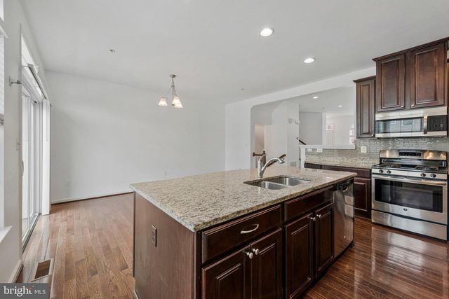 606 CHANCE PL, Capitol Heights, MD 20743