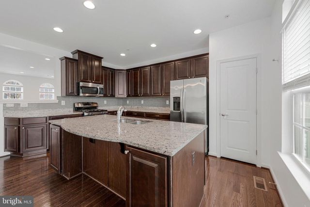 606 CHANCE PL, Capitol Heights, MD 20743