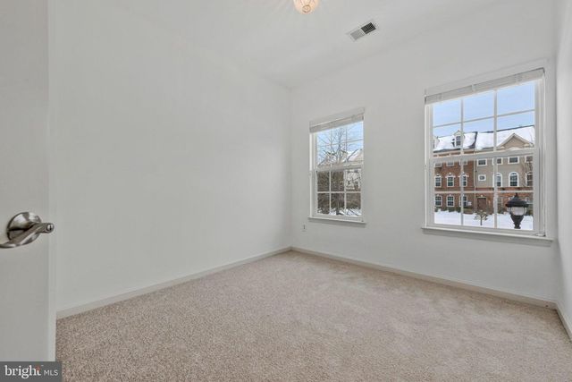 606 CHANCE PL, Capitol Heights, MD 20743