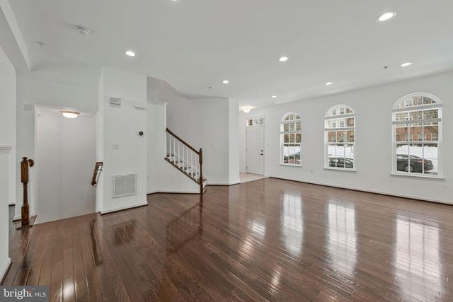 606 CHANCE PL, Capitol Heights, MD 20743