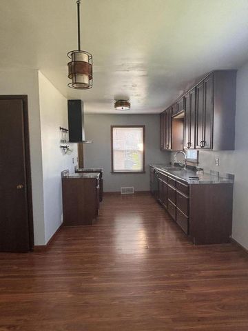 2900 Drexel AVENUE, Racine, WI 53403