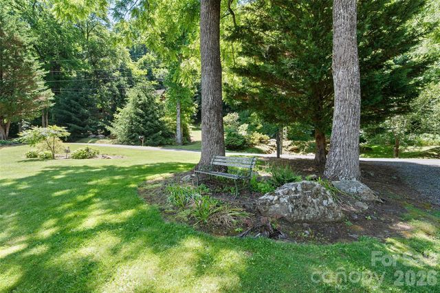 637 April Park, Waynesville, NC 28786