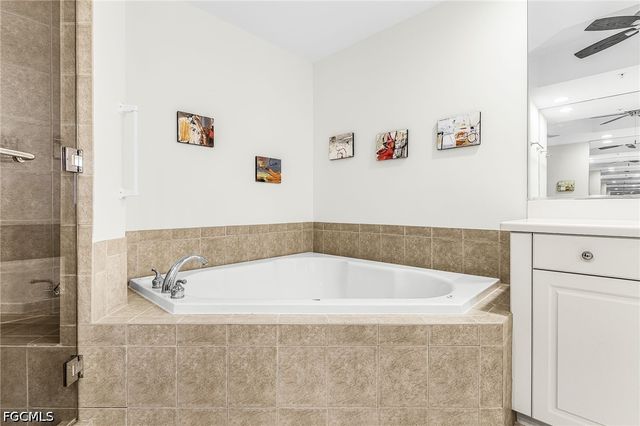 2090 W First ST 1009, Fort Myers, FL 33901