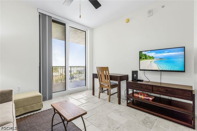 2090 W First ST 1009, Fort Myers, FL 33901