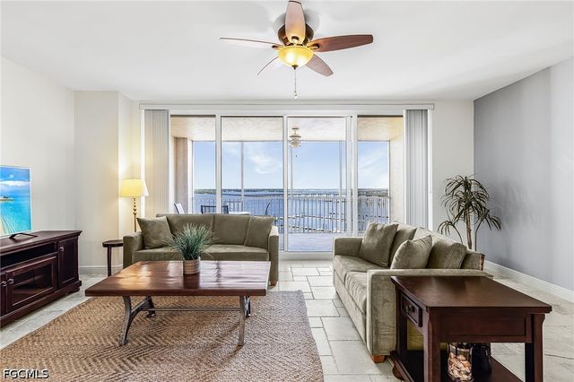 2090 W First ST 1009, Fort Myers, FL 33901