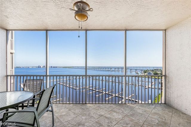 2090 W First ST 1009, Fort Myers, FL 33901