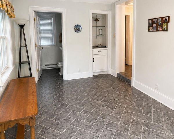 715 Brooks Avenue, Wyoming, OH 45215
