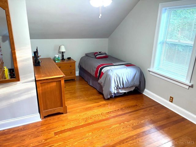 715 Brooks Avenue, Wyoming, OH 45215