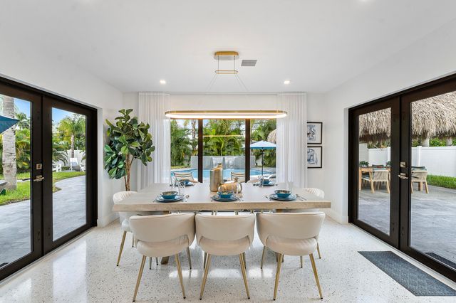 4875 NE 18th Avenue, Oakland Park, FL 33334