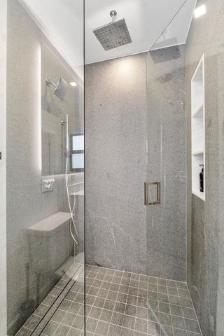 4875 NE 18th Avenue, Oakland Park, FL 33334