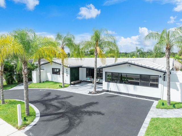 4875 NE 18th Avenue, Oakland Park, FL 33334