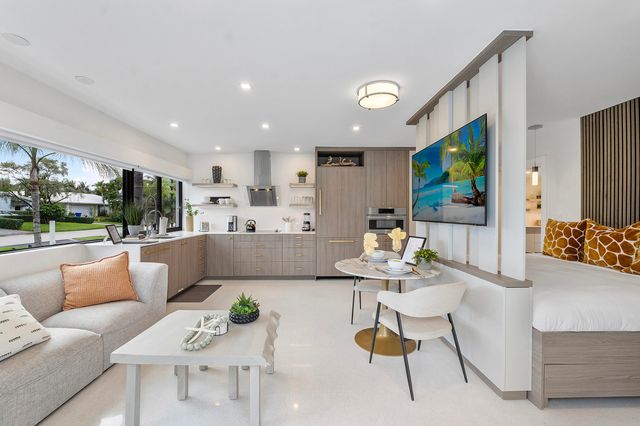 4875 NE 18th Avenue, Oakland Park, FL 33334