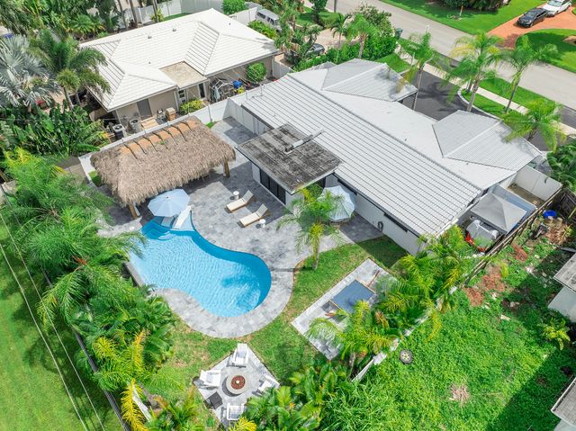 4875 NE 18th Avenue, Oakland Park, FL 33334