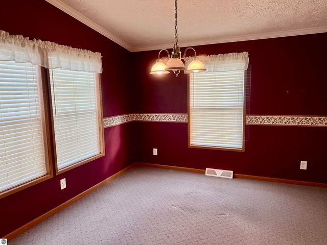 7679 Riverview Drive, St Louis, MI 48880