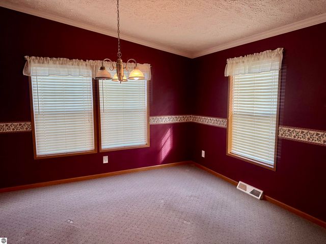 7679 Riverview Drive, St Louis, MI 48880