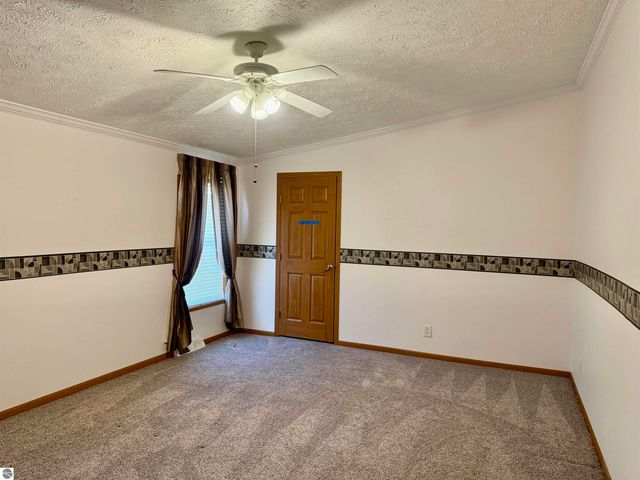 7679 Riverview Drive, St Louis, MI 48880