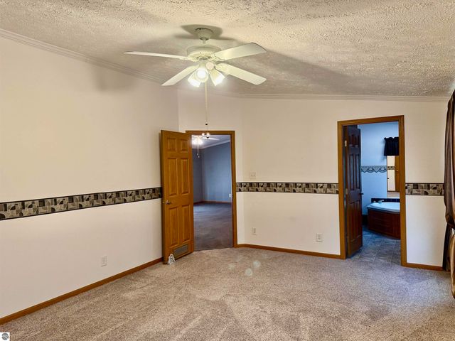 7679 Riverview Drive, St Louis, MI 48880