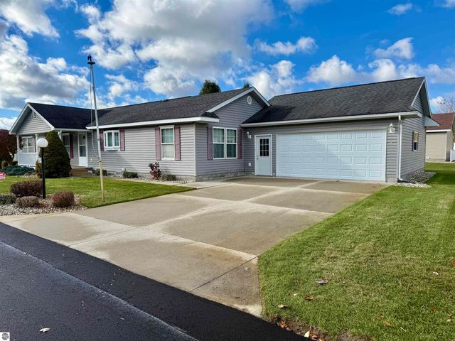 7679 Riverview Drive, St Louis, MI 48880