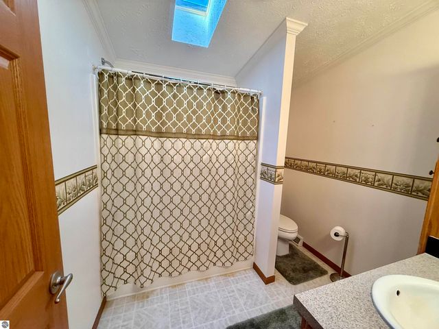 7679 Riverview Drive, St Louis, MI 48880