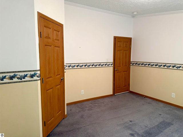 7679 Riverview Drive, St Louis, MI 48880