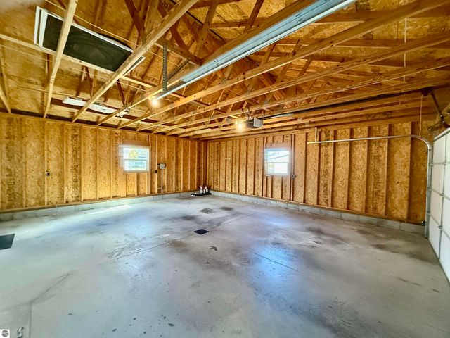 7679 Riverview Drive, St Louis, MI 48880