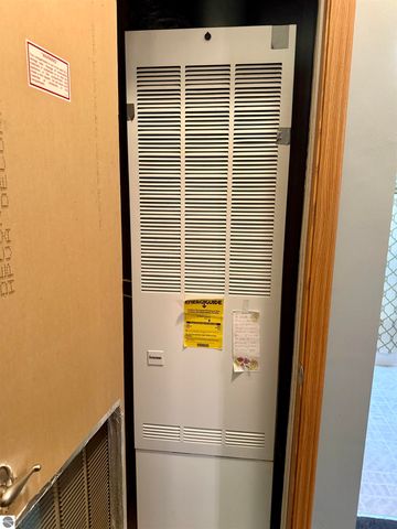 7679 Riverview Drive, St Louis, MI 48880