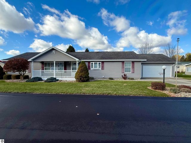 7679 Riverview Drive, St Louis, MI 48880