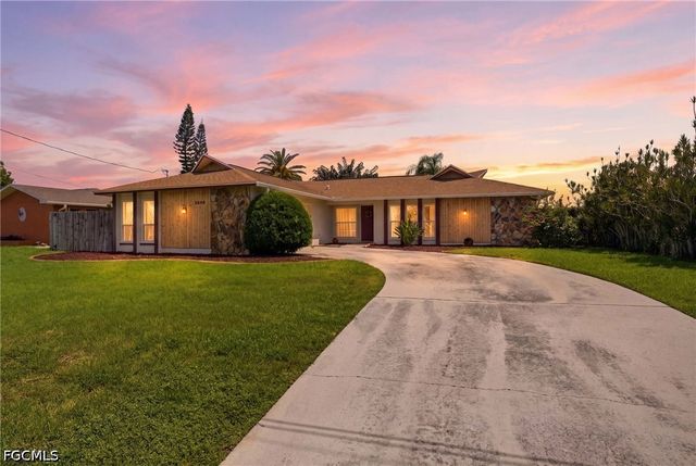 3809 SE 10th AVE, Cape Coral, FL 33904