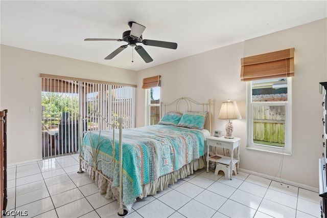 3809 SE 10th AVE, Cape Coral, FL 33904