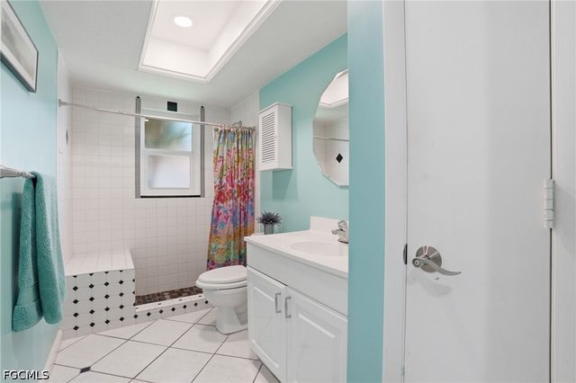 3809 SE 10th AVE, Cape Coral, FL 33904