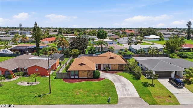3809 SE 10th AVE, Cape Coral, FL 33904