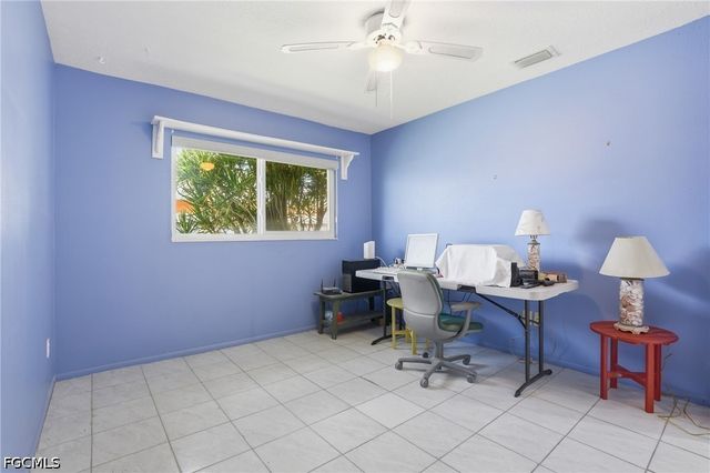 3809 SE 10th AVE, Cape Coral, FL 33904