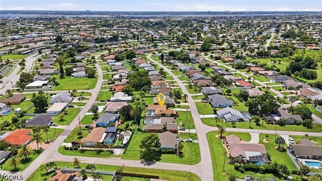 3809 SE 10th AVE, Cape Coral, FL 33904