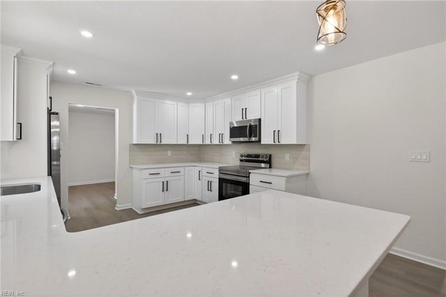 4579 Hialeah DR, Virginia Beach, VA 23464