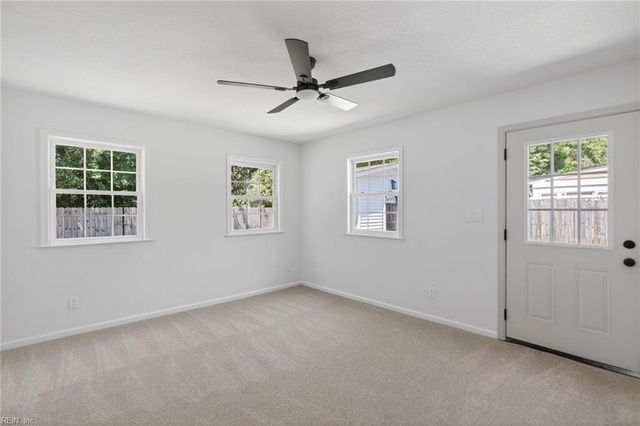 4579 Hialeah DR, Virginia Beach, VA 23464