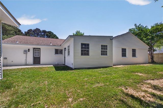 4579 Hialeah DR, Virginia Beach, VA 23464