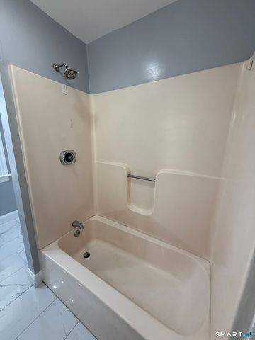 87-89 Maltby Street, Shelton, CT 06484