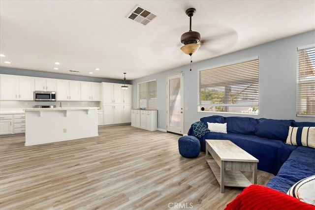 11930 Clayton Lane, Victorville, CA 92392