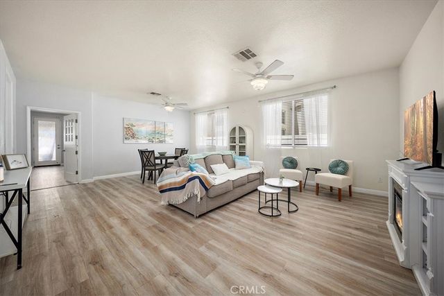 11930 Clayton Lane, Victorville, CA 92392