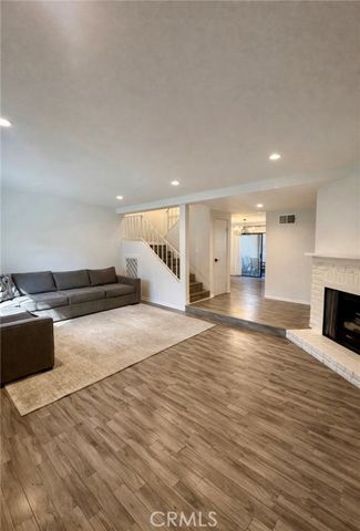 15230 Roxford Street 38, Sylmar (los Angeles), CA 91342