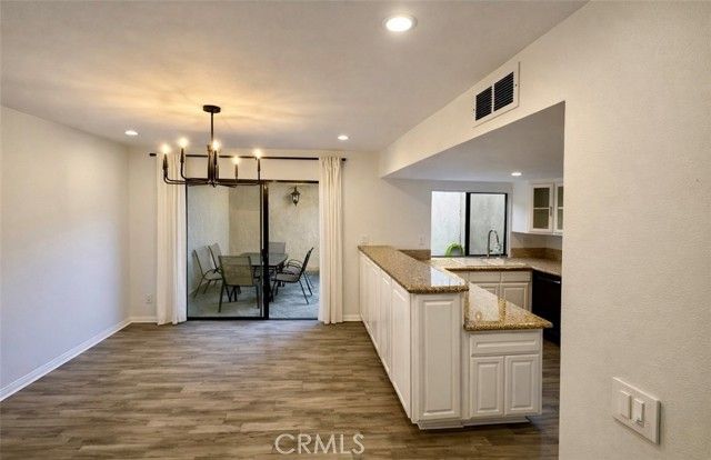 15230 Roxford Street 38, Sylmar (los Angeles), CA 91342