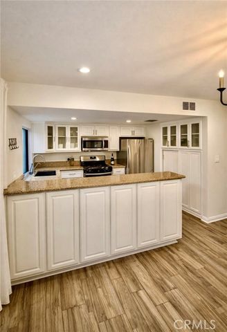 15230 Roxford Street 38, Sylmar (los Angeles), CA 91342