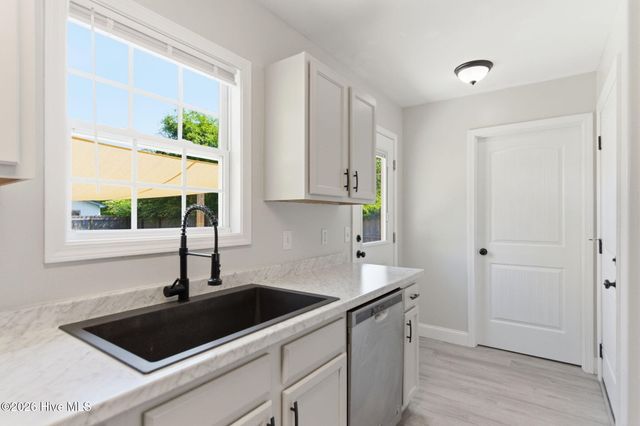4817 Kings Drive, Wilmington, NC 28405