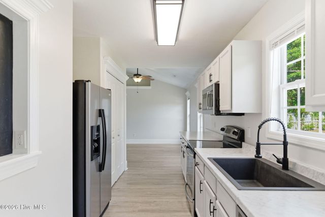 4817 Kings Drive, Wilmington, NC 28405