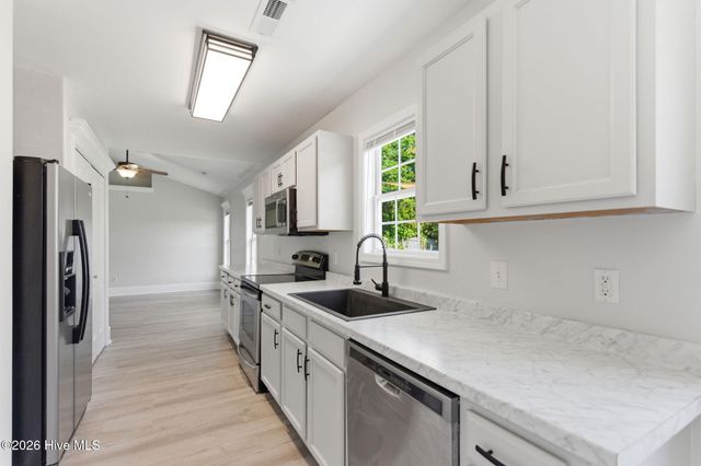 4817 Kings Drive, Wilmington, NC 28405
